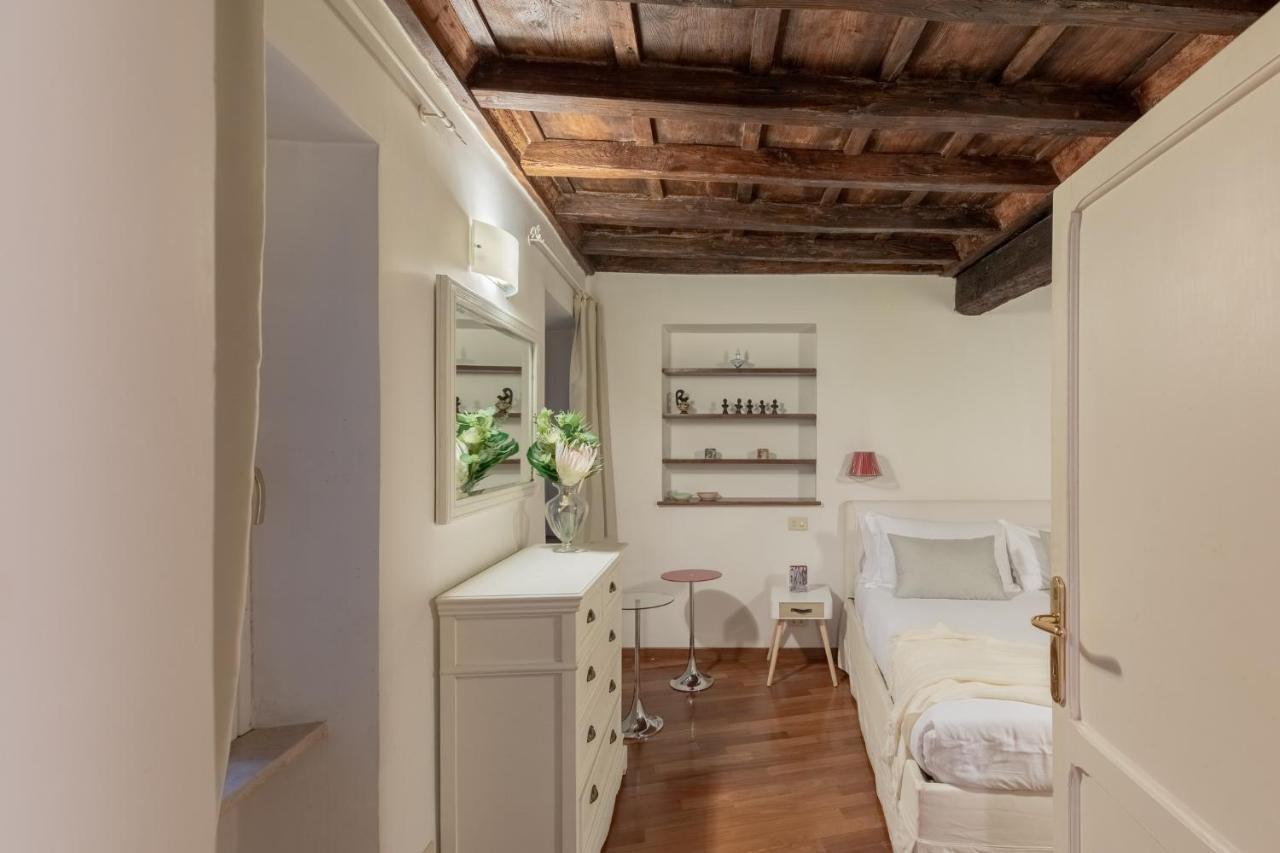 Iflat Comfy Apartament In Campo De' Fiori Rom Eksteriør billede